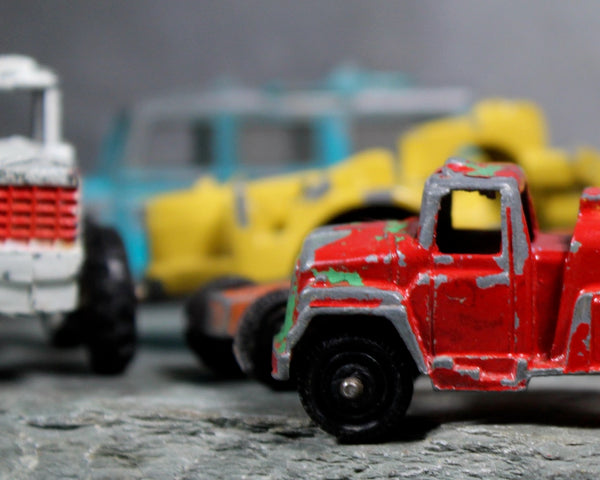 Set of 6 Vintage Die Cast Vehicles and 1 Lindberg Plastic Van| Tootsie Toys | Lesney | Michigan Scraper | Bixley Shop