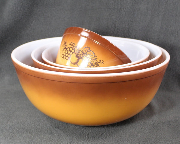 RARE Vintage Orchard Pyrex Mixing Bowls 401, 402, 403, & 404 | Orange and Brown Ombre Bowls | Bixley Shop