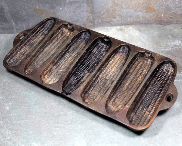 Antique Corn Bread Mold - Cast Iron Bread Pan - Unmarked Heavy Pan