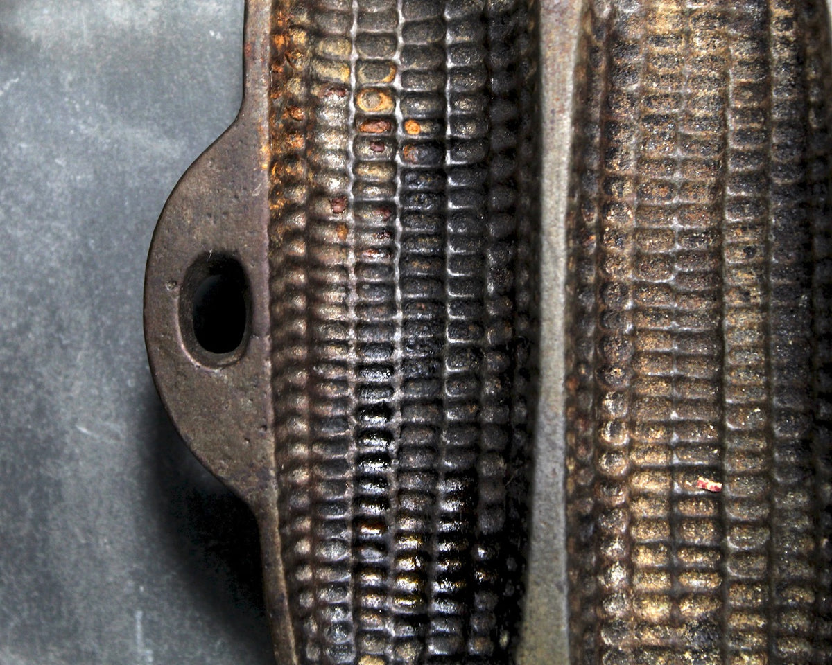 vintage cast iron corn stick pan unmarked 11 piece