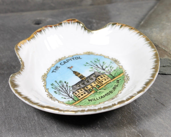 Vintage Williamsburg, Virginia Souvenir Trinket Dish -  Classic 1950s Pennsylvania Souvenir Plate - Travel Plate - Shell-Shaped
