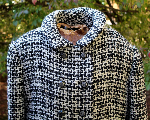 Vintage Winter Coat - Classic Houndstooth Heavy Double Breasted Coat - Lord & Taylor Vintage Fashion - A Line - Size 8?