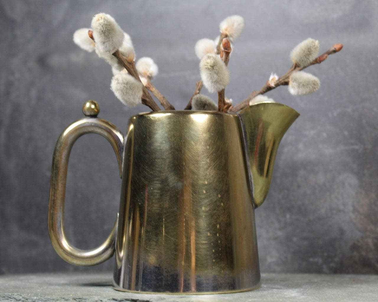 Pitchers – Bixley Shop
