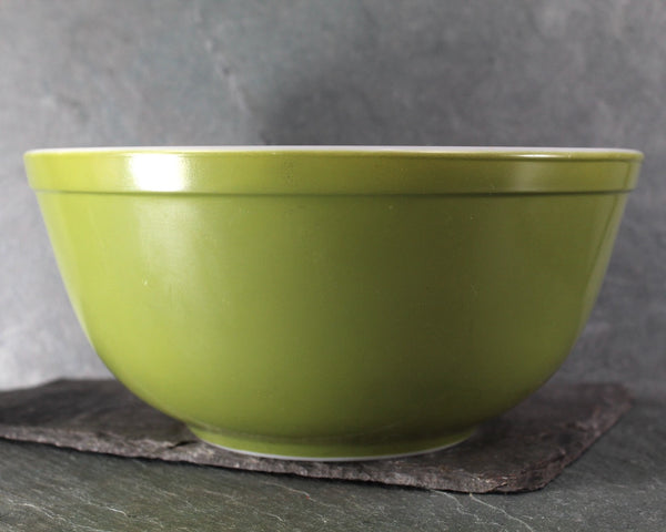 Vintage Pyrex #403 Nesting Bowl 2.5 Quart | Pyrex Mixing Bowl | Avocado Green Pyrex | Bixley Shop