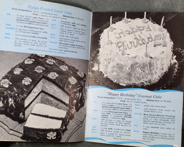 Ten Cakes Husbands Love Best | 1940s Spry Shortening Cookbooklet | Circa 1940s | Bixley Shop