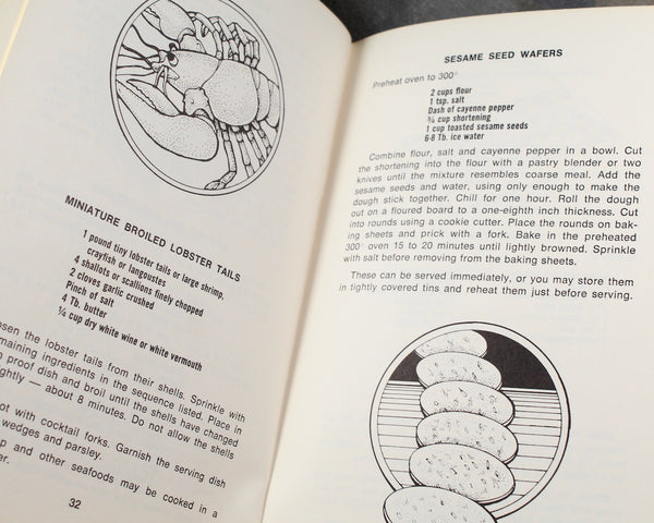 Finger Foods Cookbook | by Irene Chalmers, Susan Wright & Gladys McConnell | 1974 Vintage Cookbooklet | Bixley Shop