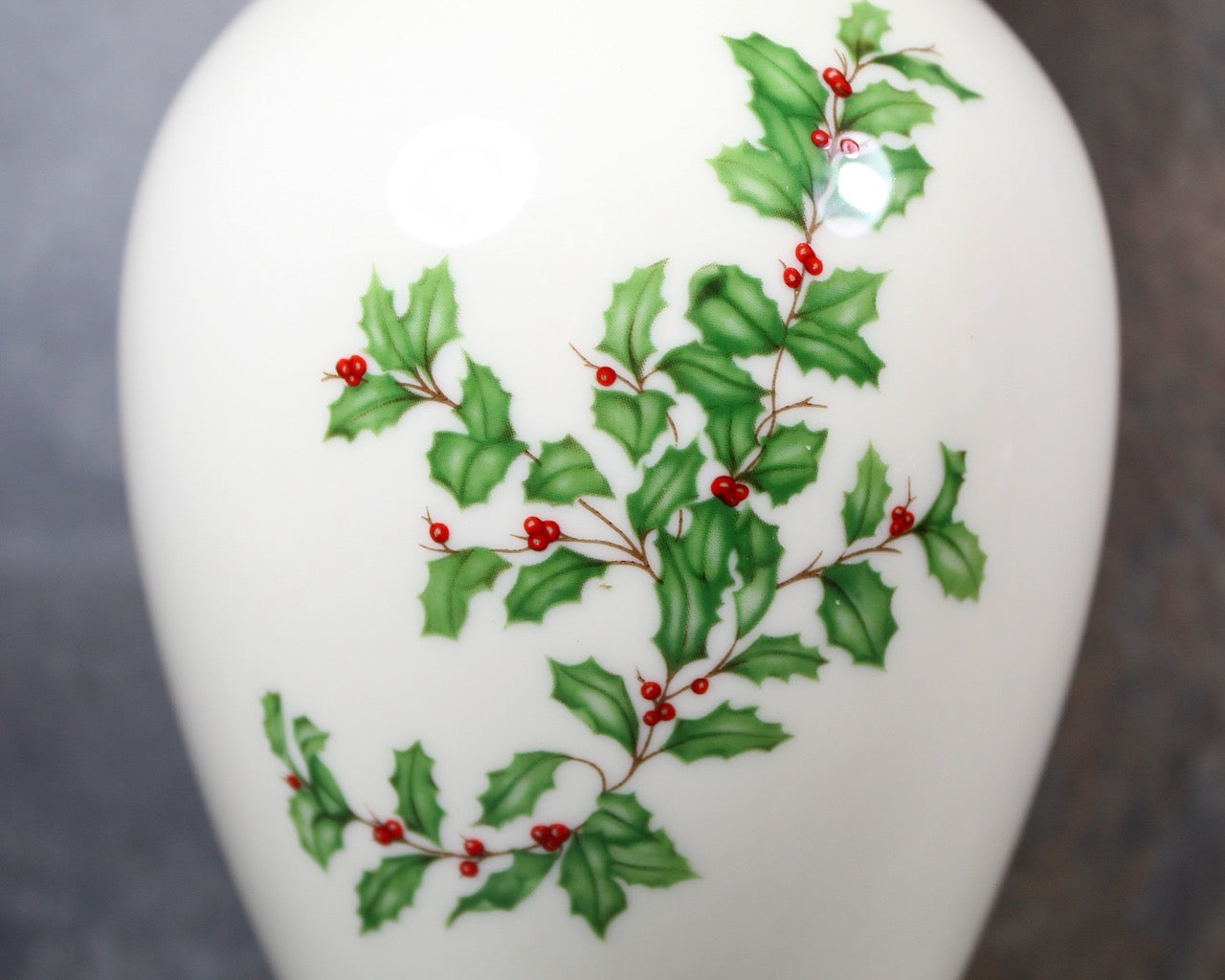 LenoxChristmasHollyVase_Bixley