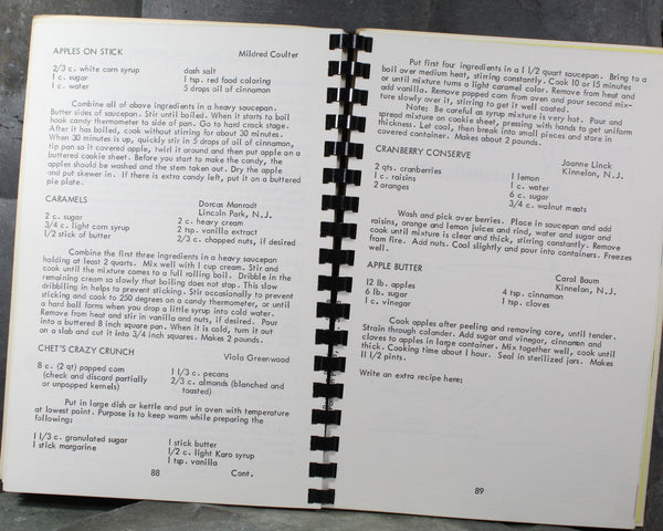 POMPTON PLAINS, New Jersey - Pompton Valley Presbyterian Mother & Daughter Cookbook, 1976 | Bixley Shop