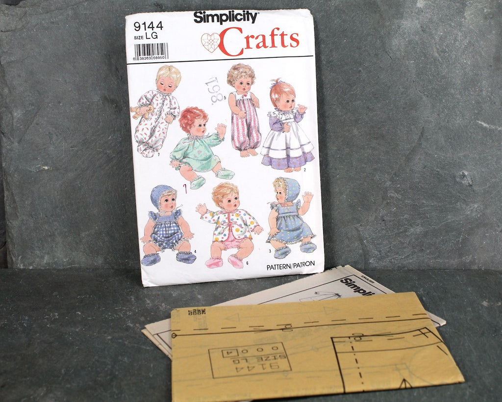 1992 Simplicity Crafts #8099 Baby Doll Clothes Pattern, Size A