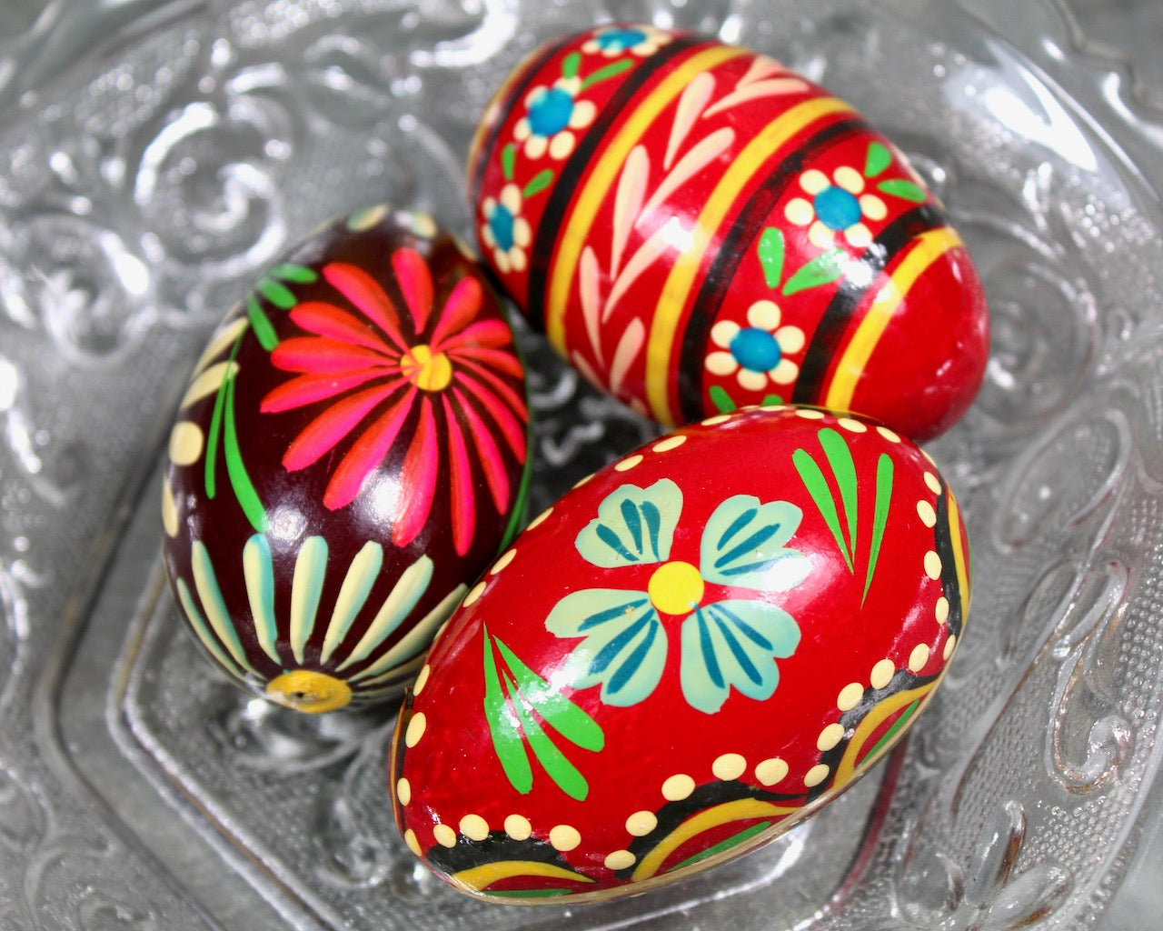 Vintage Lacquered Easter Eggs, Set of 3 Decorative Eggs
