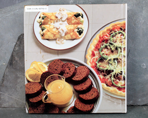 Better Homes & Gardens: The Dieter's Cookbook, 1982 Vintage Cookbook In Excellent Condition